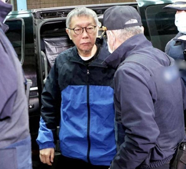 金多多配资 柯文哲交保？民众党下动员令：8日下午1时集结“一起接柯P回家”